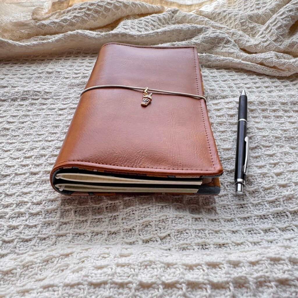 The Power of a 5-Minute Pause: A Mini Journaling Ritual for Overwhelmed Moments